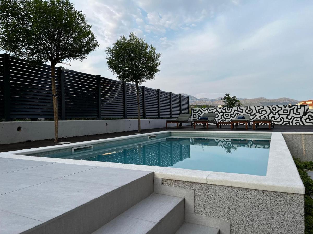 Cozy Seaside Apartment With Pool & Terrace Split Exterior foto